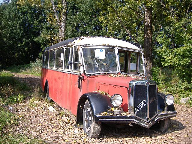 Autofriedhof - 236.JPG - Historischer Autofriedhof,    Gürbetal (CH)